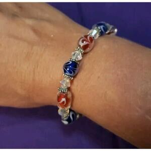 Red White And Blue Art Glass Beaded Bracelet, Silver Tone Toggle, Fits 6.25